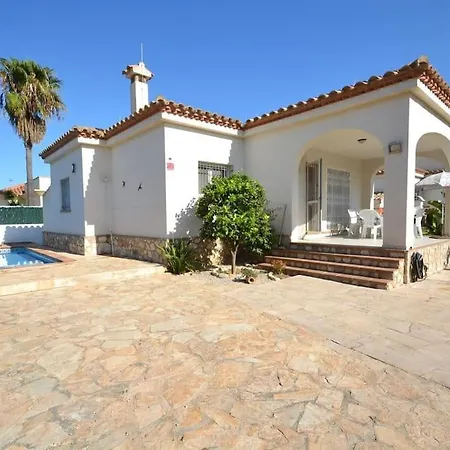 Holiday home Casa Bonita With Privat Pool Riumar